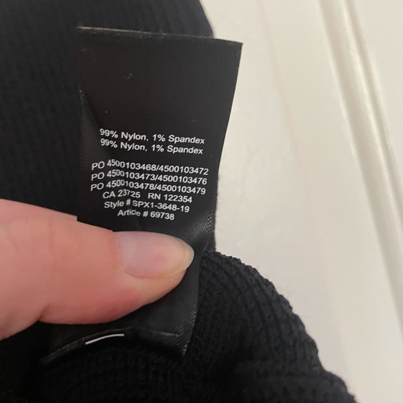 Babaton Aritzia Contouring Ribbed Tank - Picture 6 of 6